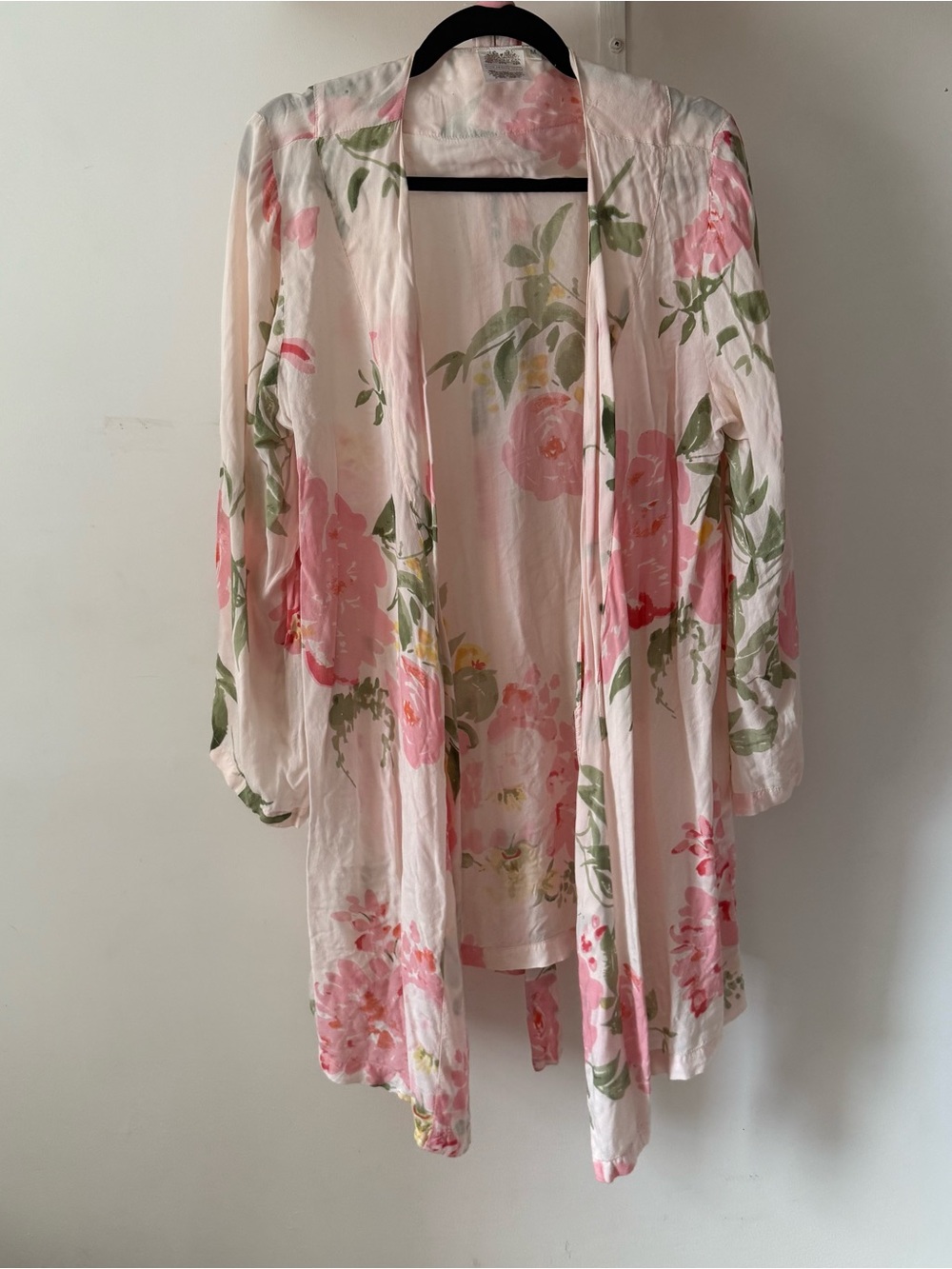 Plum Pretty Sugar Pink Floral Robe